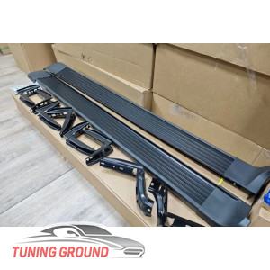 Пороги штатные на Land Cruiser 100 1998-2007 год черные