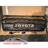 Решетка радиатора стиль Off road на Land Cruiser 100 2005-2007 год