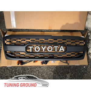 Решетка радиатора стиль Off road на Land Cruiser 100 2005-2007 год