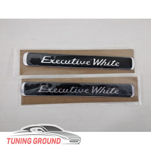 Шильдик на Land Cruiser 200 Executive White